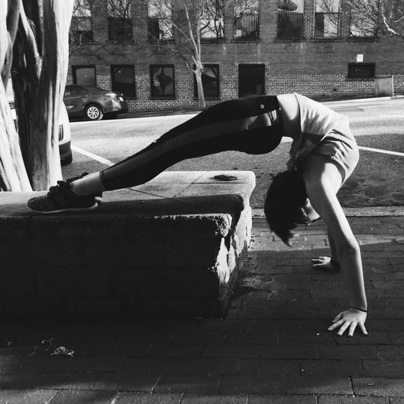 Meet your Posher, Amanda - Picture 1 of 1